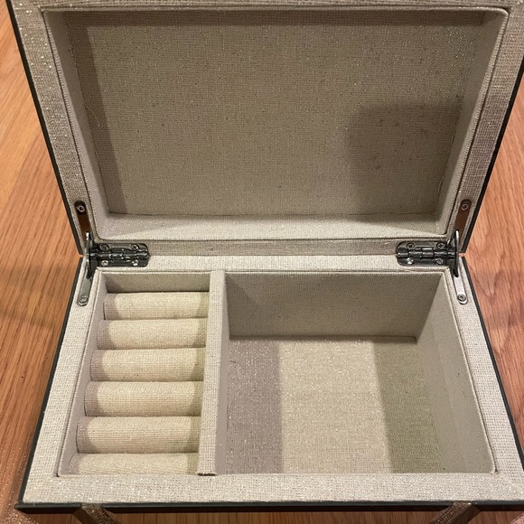 Mirror Jewelry Box - Picture 4 of 7